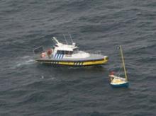 Image of Yorke Island pilot vessel assisting Poisson d'Avril