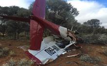Image of crash landing of Cessna 210 VH-ERU, Cue Meekatharra, WA