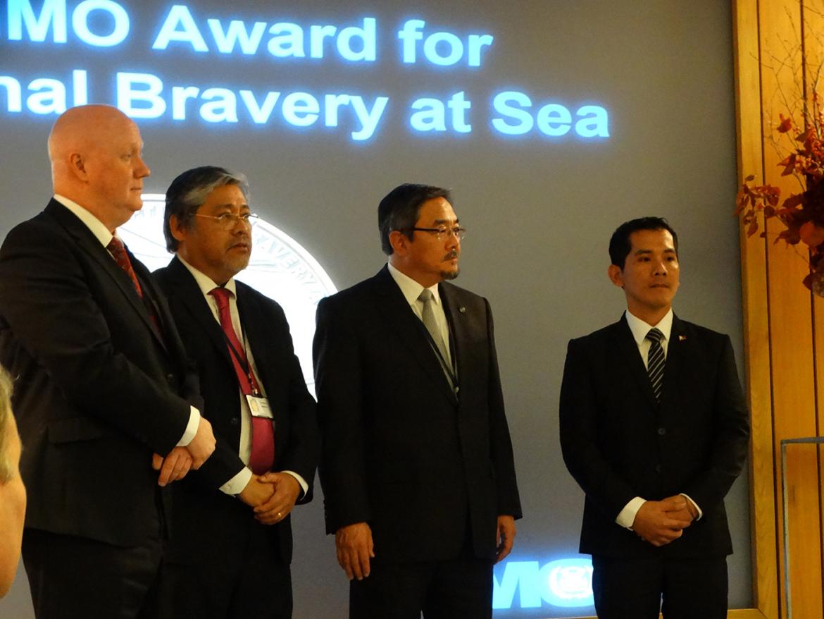 Mick Kinley, HE Enrique Manalo, Koji Sekimizu, and Able Seaman Vicente Somera during the ceremony AMSA Chief Executive Officer, Mick Kinley, personally thanked Able Seaman Somera for his extraordinary efforts during the rescue. Able Seaman Somera’s wife, Mrs Lilibeth Somera, was also in attendance, along with senior officials from the Philippines, IMO, Maersk Line, and AMSA. 