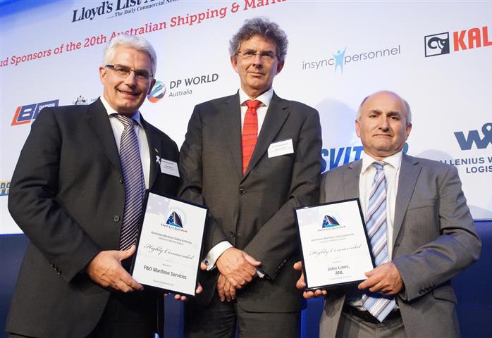 Gary Prosser, Acting CEO, AMSA (centre); with Highly Commended recipients P&O Maritime Services (L); and John Lines, Managing Director, ANL (R) Photos courtesy of Lloyd's List Australia