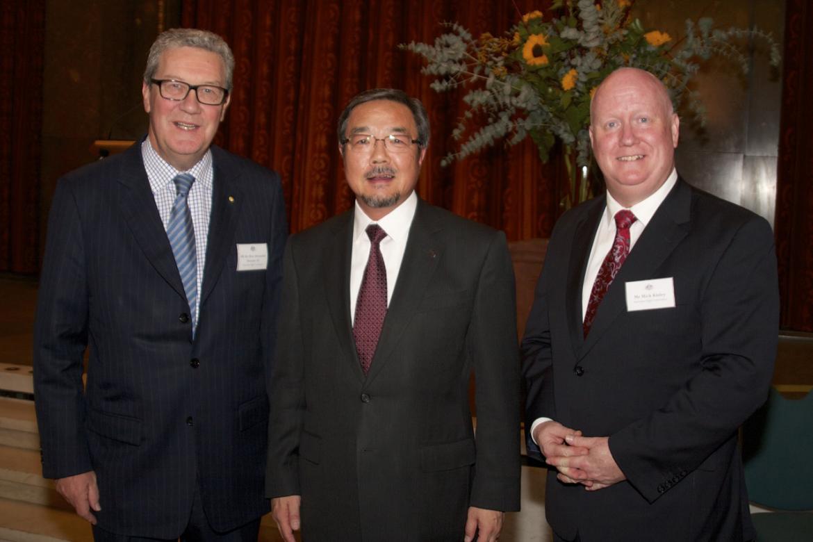 (L-R) HE The Hon Alexander Downer, High Commissioner for Australia to the United Kingdom; Mr Koji Sekimizu, IMO Secretary-General; and Mr Mick Kinley, AMSA Chief Executive Officer